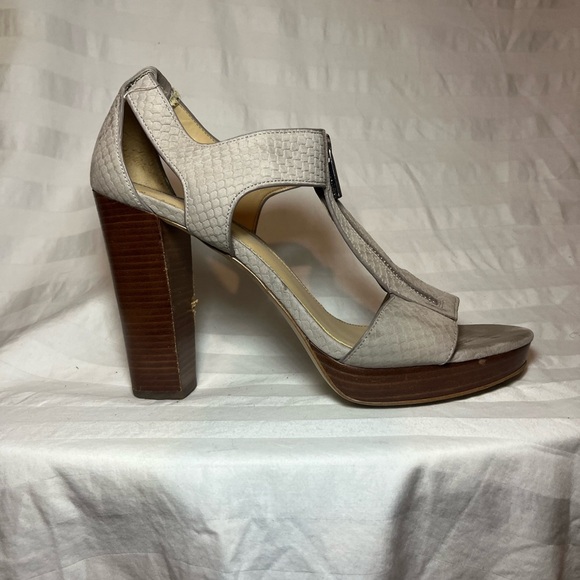 Michael Kors Taupe Platform Heels - Picture 4 of 10